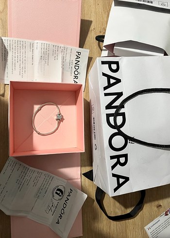 Beden orjınal pandora yıldız bıleklık