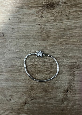 orjınal pandora yıldız bıleklık