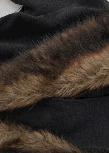 Y Londan Kahverengi Kürklü Yaka Kaban - Görsel 3