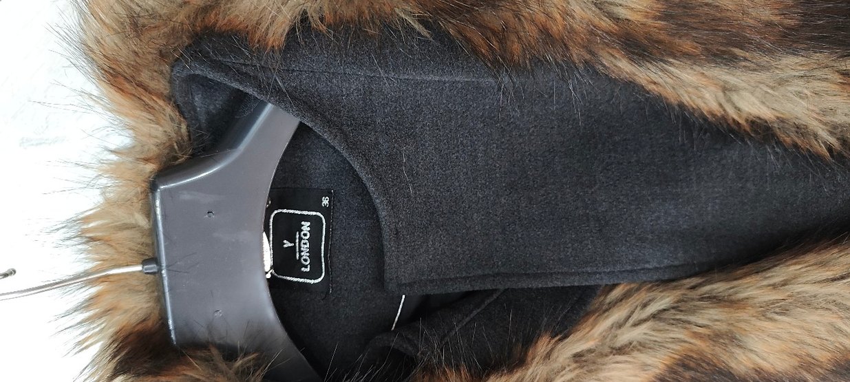 Y Londan Kahverengi Kürklü Yaka Kaban - Görsel 4