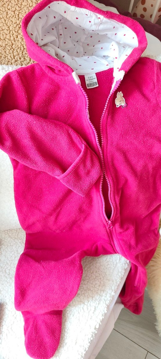 LC Waikiki Pembe Kapüşonlu Polar Bebek Tulumu - Görsel 2