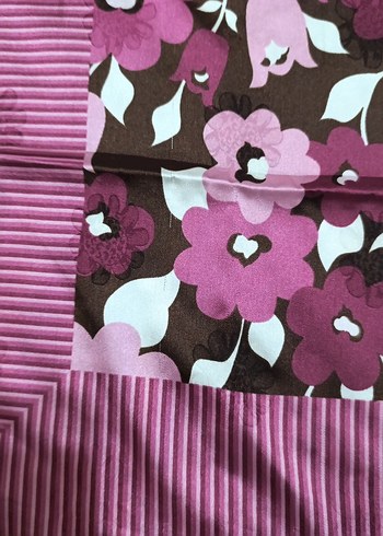 Pembe Çiçek Desenli Fırfırlı Kadın Fular - Görsel 6