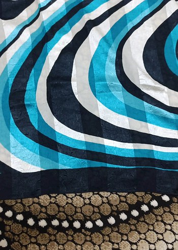 Mavi Pileli Kadın Fular - Görsel 3