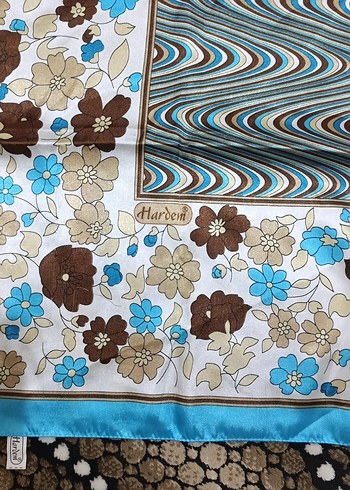 Çiçek Desenli Çok Renkli Fular - Görsel 3