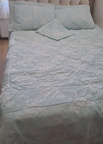 Pastel Beyaz Düz Desenli Yatak Örtüsü - Görsel 3
