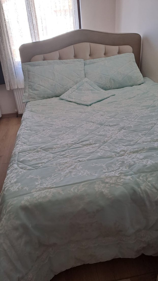 Pastel Beyaz Düz Desenli Yatak Örtüsü - Görsel 2