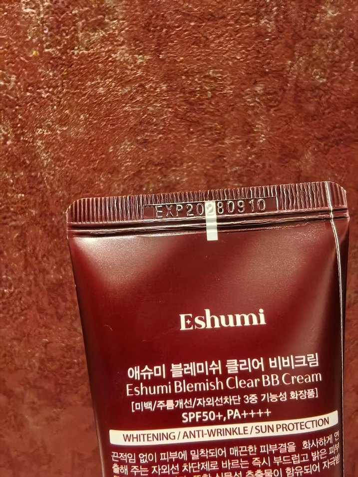 Eshumi Blemish Clear BB Krem SPF 50 - Görsel 2