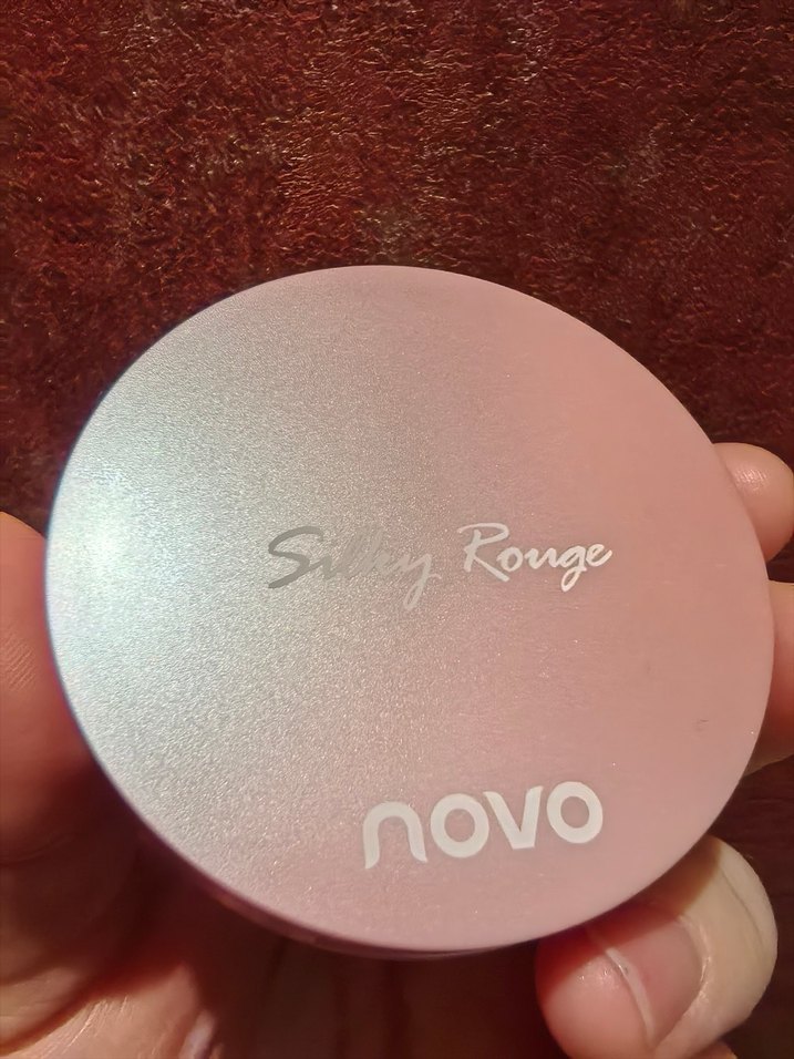 Novo Silky Rouge ombre allık - Görsel 2