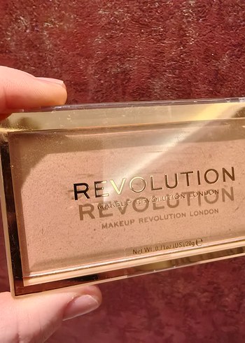 Revolution pudra - Görsel 3