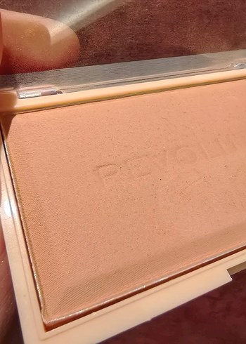 Revolution pudra - Görsel 2