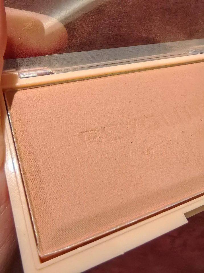 Revolution pudra - Görsel 2