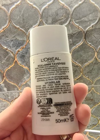 L'Oréal Bright Reveal SPF 50+ Güneş Koruyucu - Görsel 2