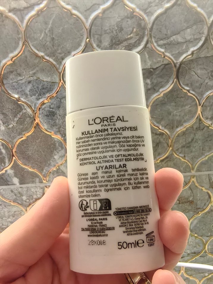 L'Oréal Bright Reveal SPF 50+ Güneş Koruyucu - Görsel 2