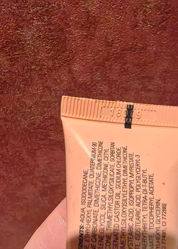 Revolution Pro makyaj bazı - Görsel 4