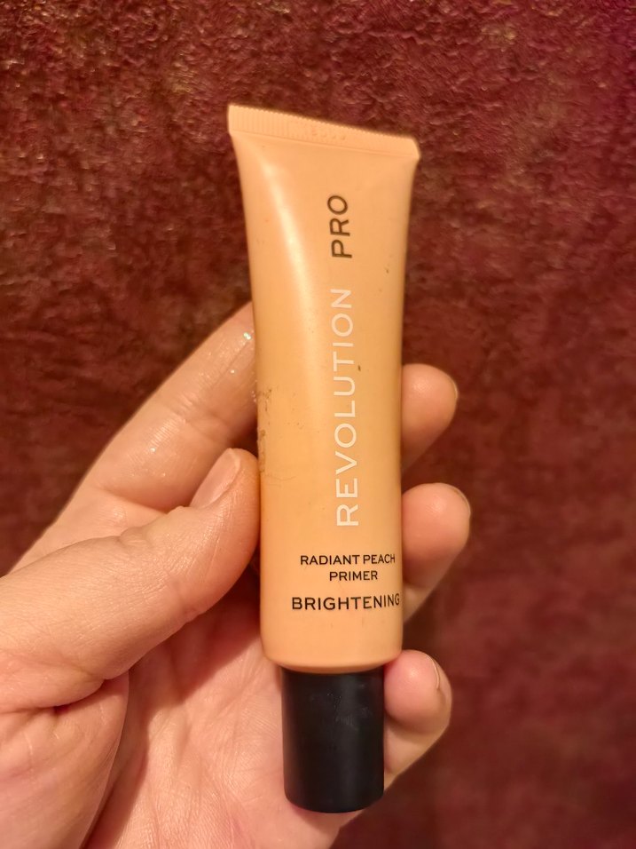 Revolution Pro makyaj bazı - Görsel 2