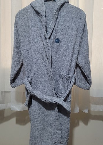 Gri Kapüşonlu Çocuk Bornoz 15/16 yaş - Görsel 2