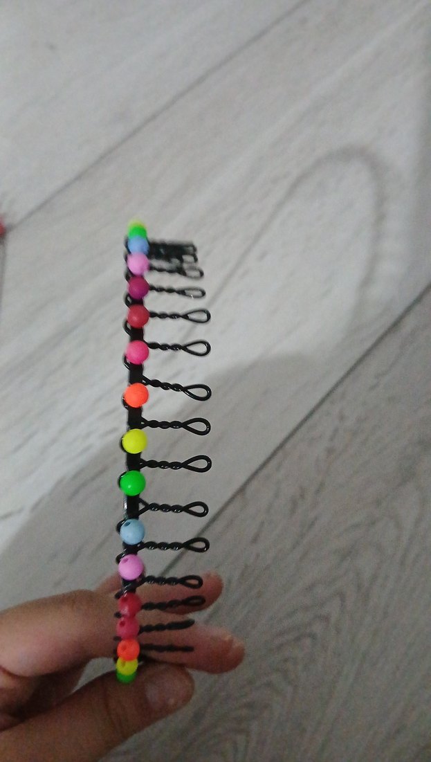 3adet Renkli Plastik Çivili Elastik Saç Bandı tanesi 20 - Görsel 4