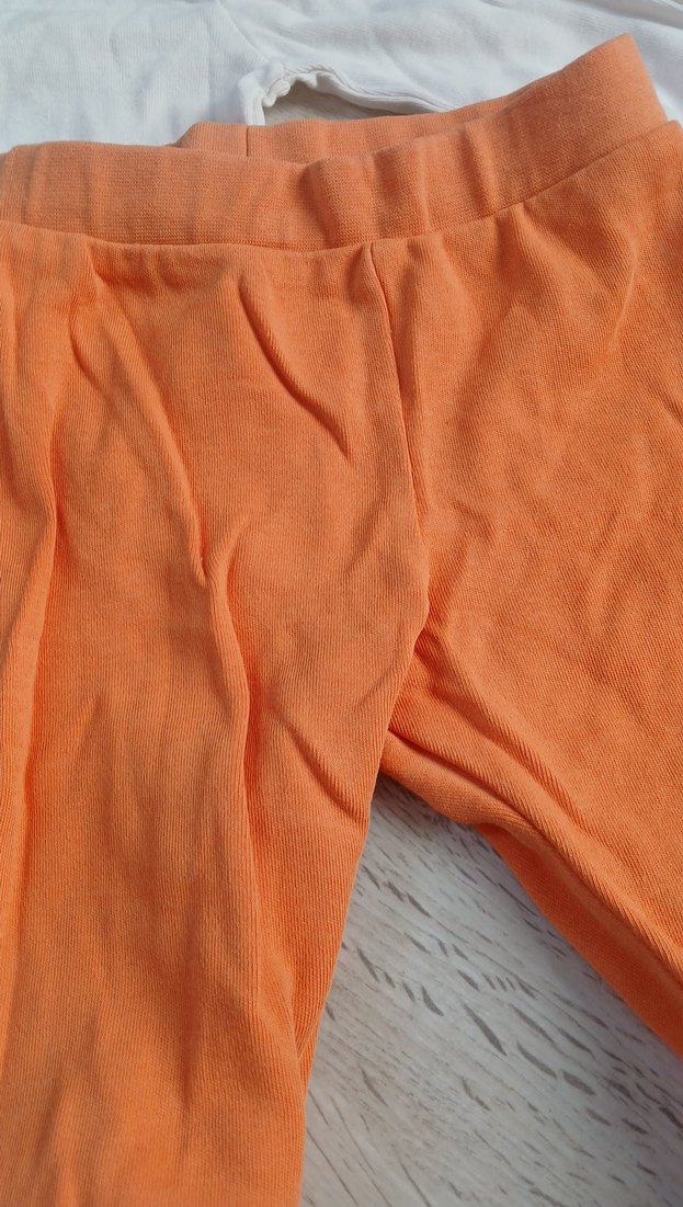 Bebek Erkek Uzun Kollu Beyaz Body ve Turuncu Pantolon Seti - Görsel 2