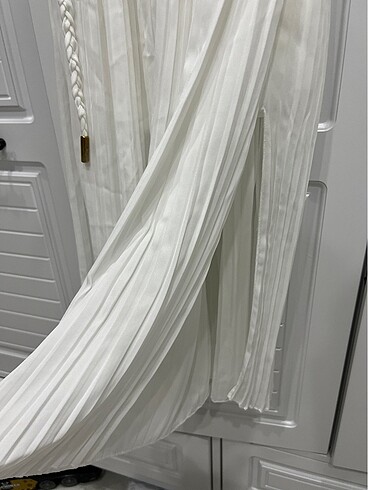 Astarlı beyaz elbise - Görsel 2