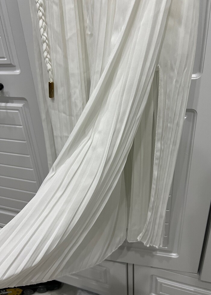 Astarlı beyaz elbise - Görsel 2