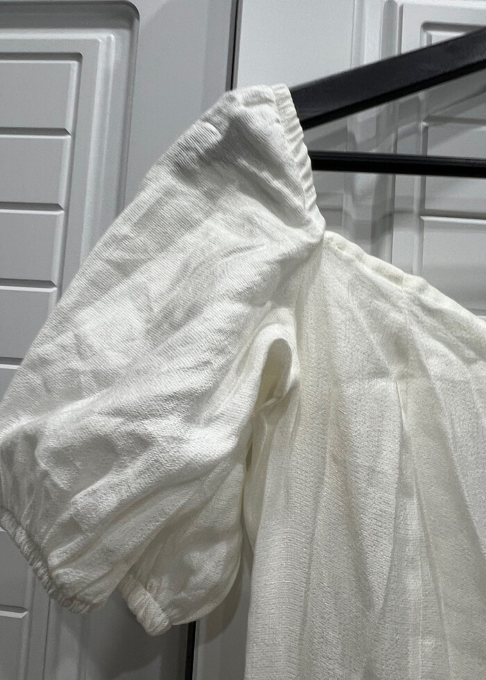 Astarlı beyaz elbise - Görsel 2