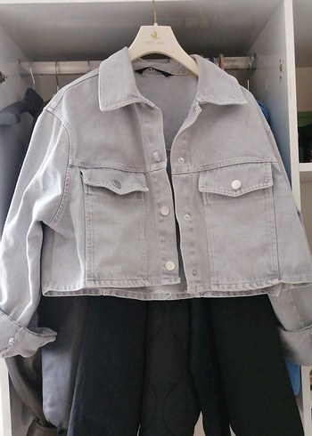 Gri Düğmeli Kadın Denim Ceket