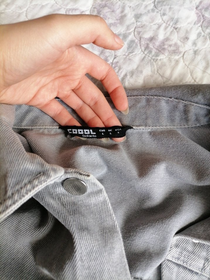 Gri Bol Kesim Denim Ceket - Görsel 3