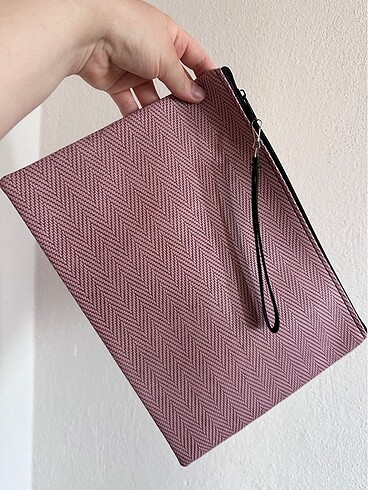 Hiç kullanılmamış clutch çanta