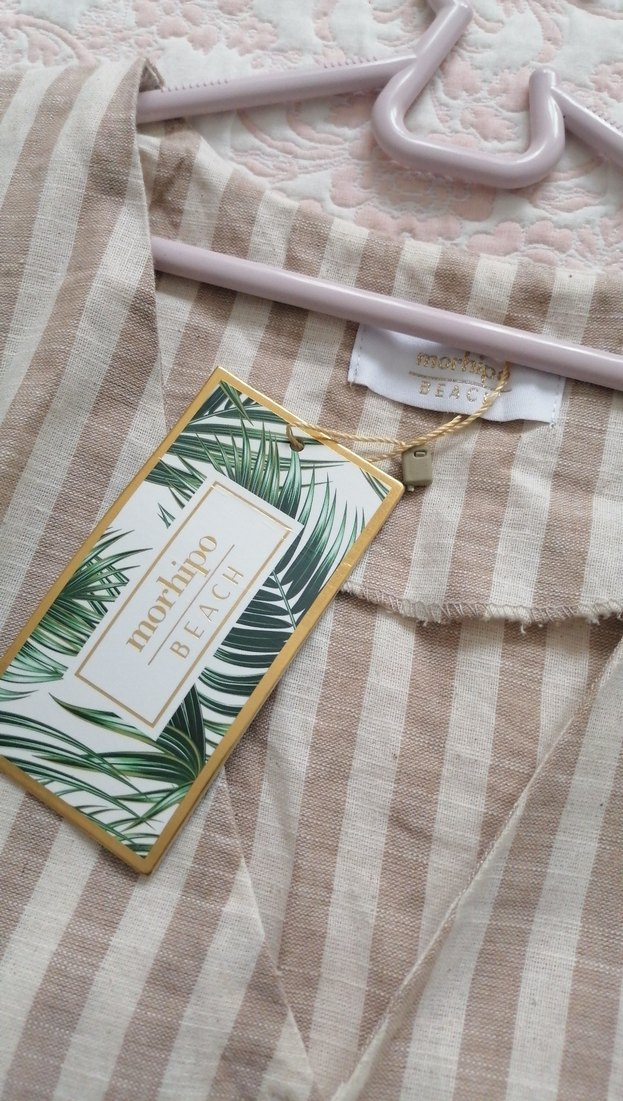 Bej Çizgili Kemerli Uzun Keten Elbise - Görsel 2