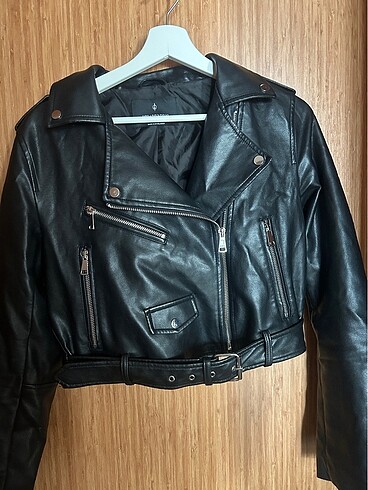 Stradivarius Kemerli Suni Deri Biker Ceket