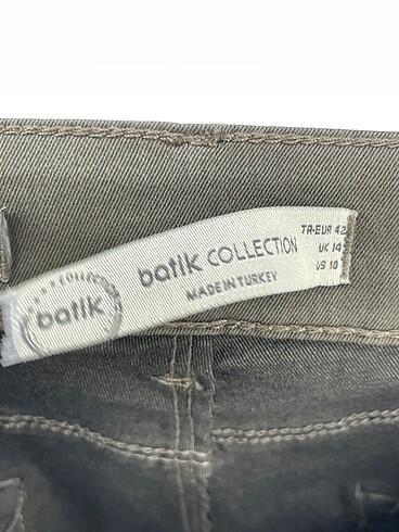 42 Beden haki Renk Batik Jean / Kot %70 İndirimli.