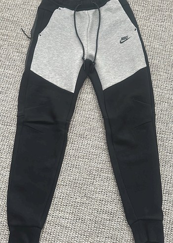 Nike Siyah Gri Renk Bloklu Jogger Esofman Alti