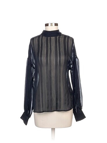 H&M Bluz %70 İndirimli.