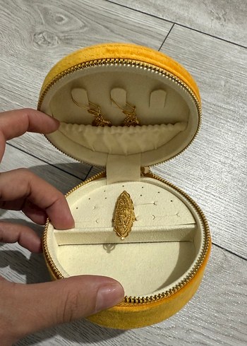 Camel Renkli Parlak Makyaj Süngeri - Görsel 2