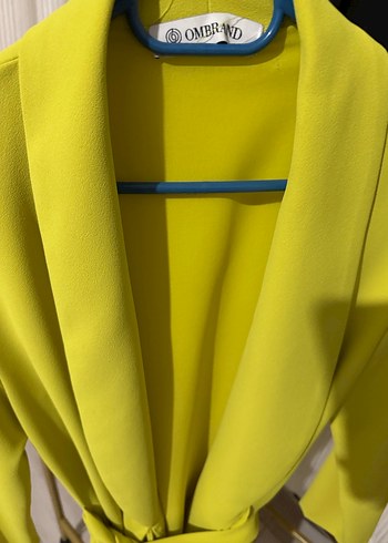 Sarı Kemerli Mini Kadın Blazer - Görsel 2