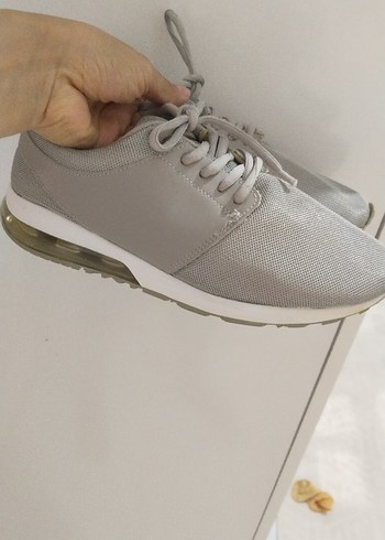 39 Beden Gri Bağcıklı Stiletto Topuklu Kadın Spor Ayakkabı