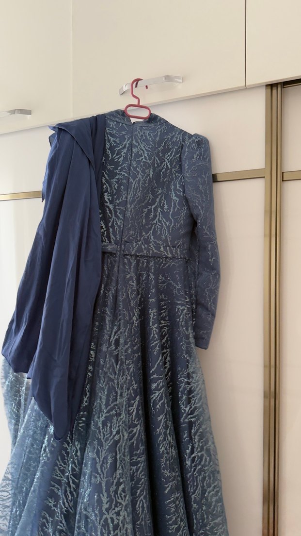 Nakışlı, Uzun Kollu, Yüksek Yakalı Mavi Abiye - Görsel 4