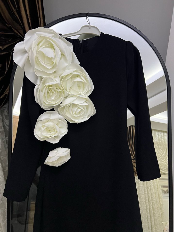 Siyah Drapeli Uzun Kollu Uzun Elbise - Görsel 3