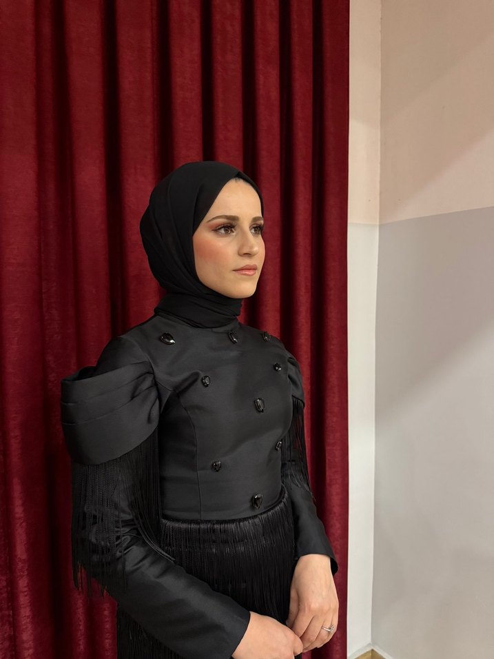 Uzun Siyah Gotik Kadın Abiye Elbise - Görsel 3