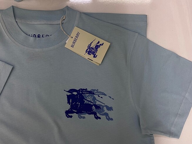 basic tshirt