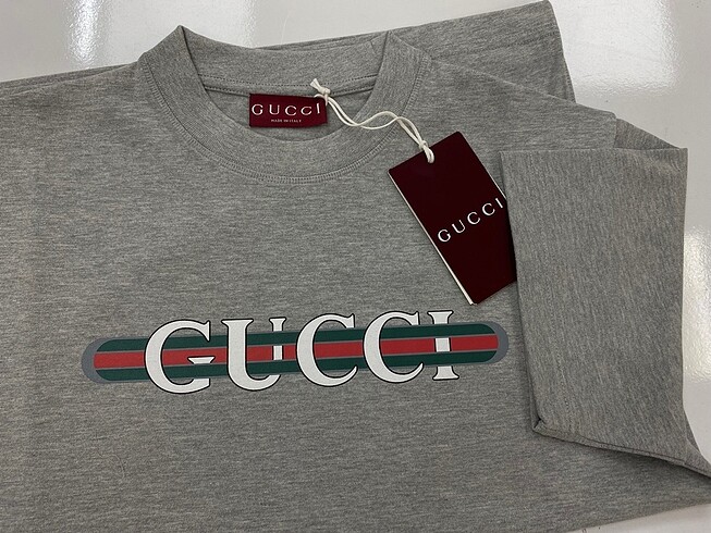 basic tshirt