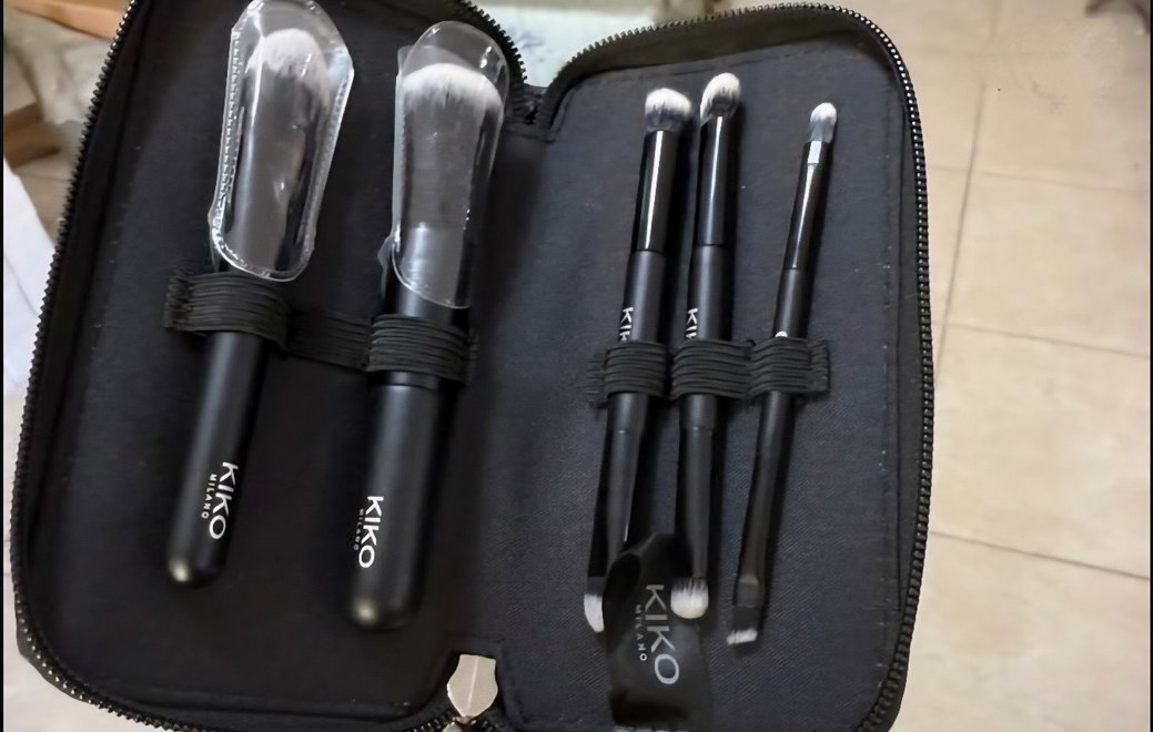 KIKO Siyah Makyaj Fırça Seti ve Kılıfı - Görsel 2