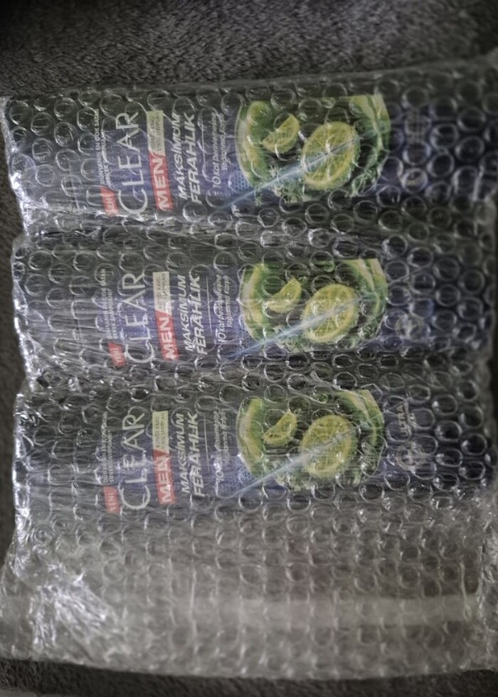 Clear Men

Maksimum Ferahlık Yağlı Saç Derisi İçin Limon Özlü 35 - Görsel 3