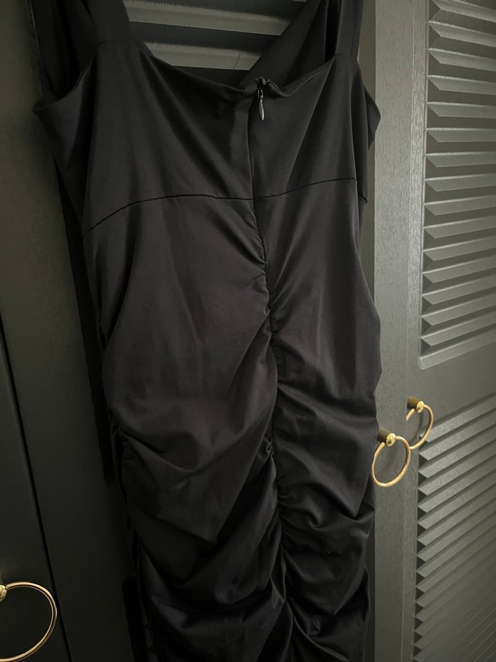 Siyah Drapeli Midi Elbise - Görsel 3