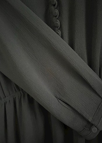 Düğmeli Siyah Midi Yarım Kollu Elbise - Görsel 4