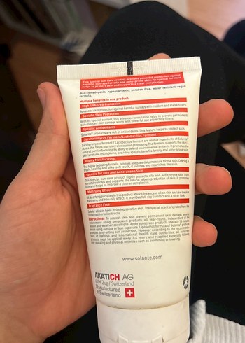 Solante Acnes SPF50+ Uzun Süre Koruma Güneş Losyonu 150ml - Görsel 2