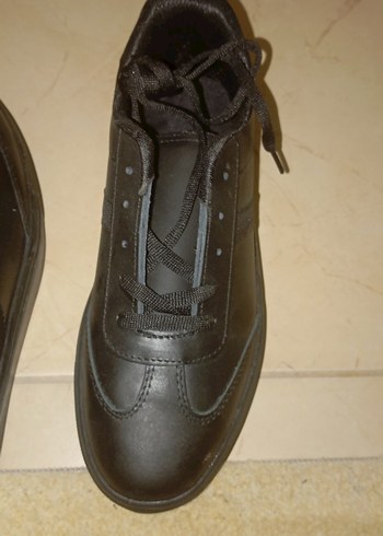 Erkek Siyah Minimalist Spor Ayakkabı - Görsel 4