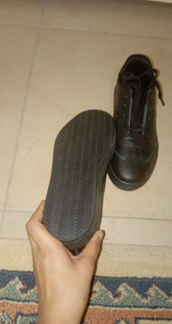 Erkek Siyah Minimalist Spor Ayakkabı - Görsel 2