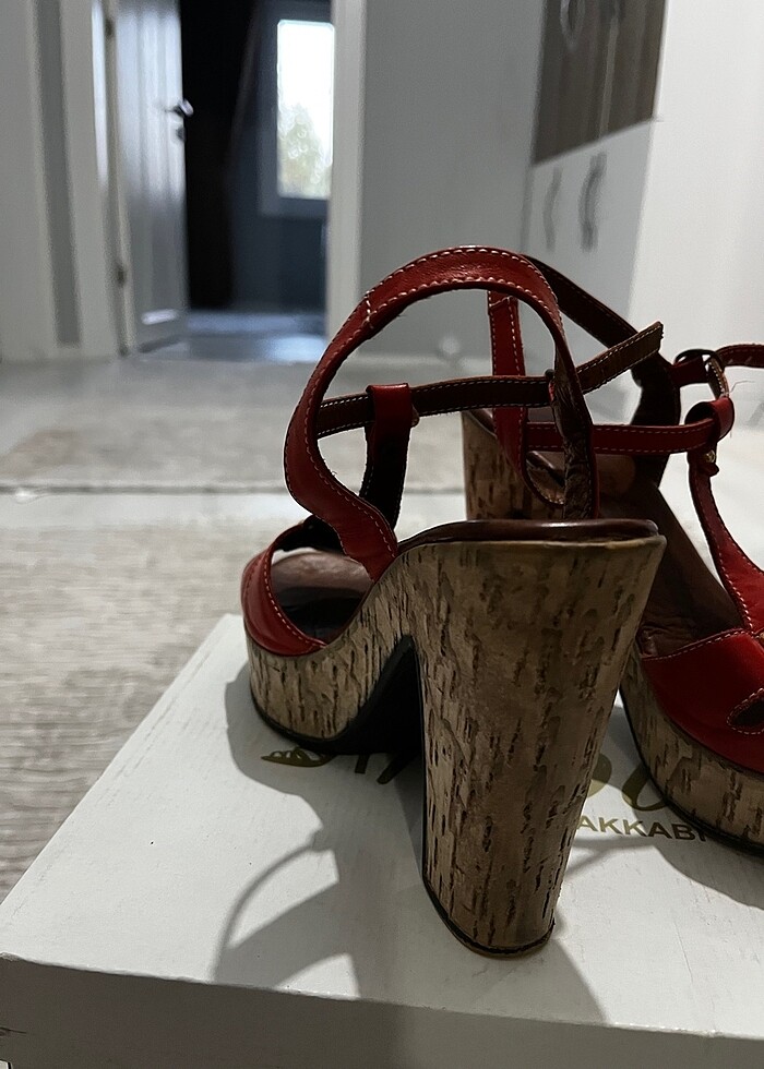 Topuklu ayakkabı - Görsel 3