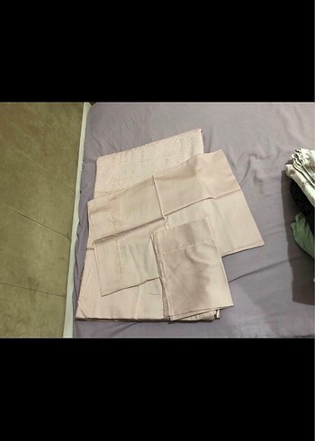 Nakışlı Bej Parlak Yatak Örtüsü - Görsel 9